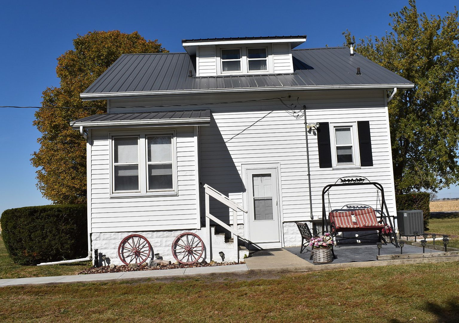 9898 E 1200 North Rd Chenoa, IL 61726 - Thumbnail 2