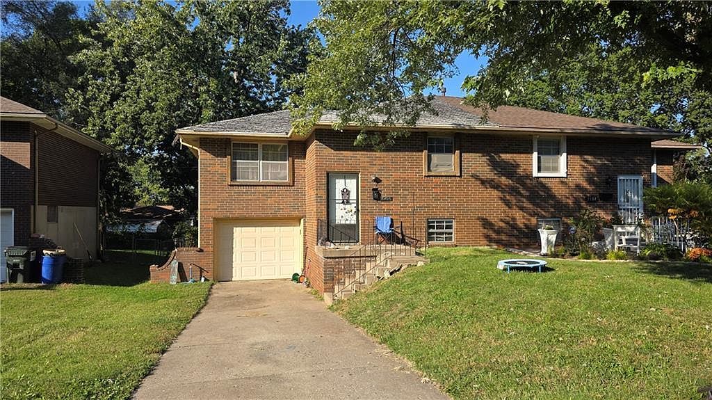 5106 Edgehill St Kansas City, KS 66106 - Thumbnail 2