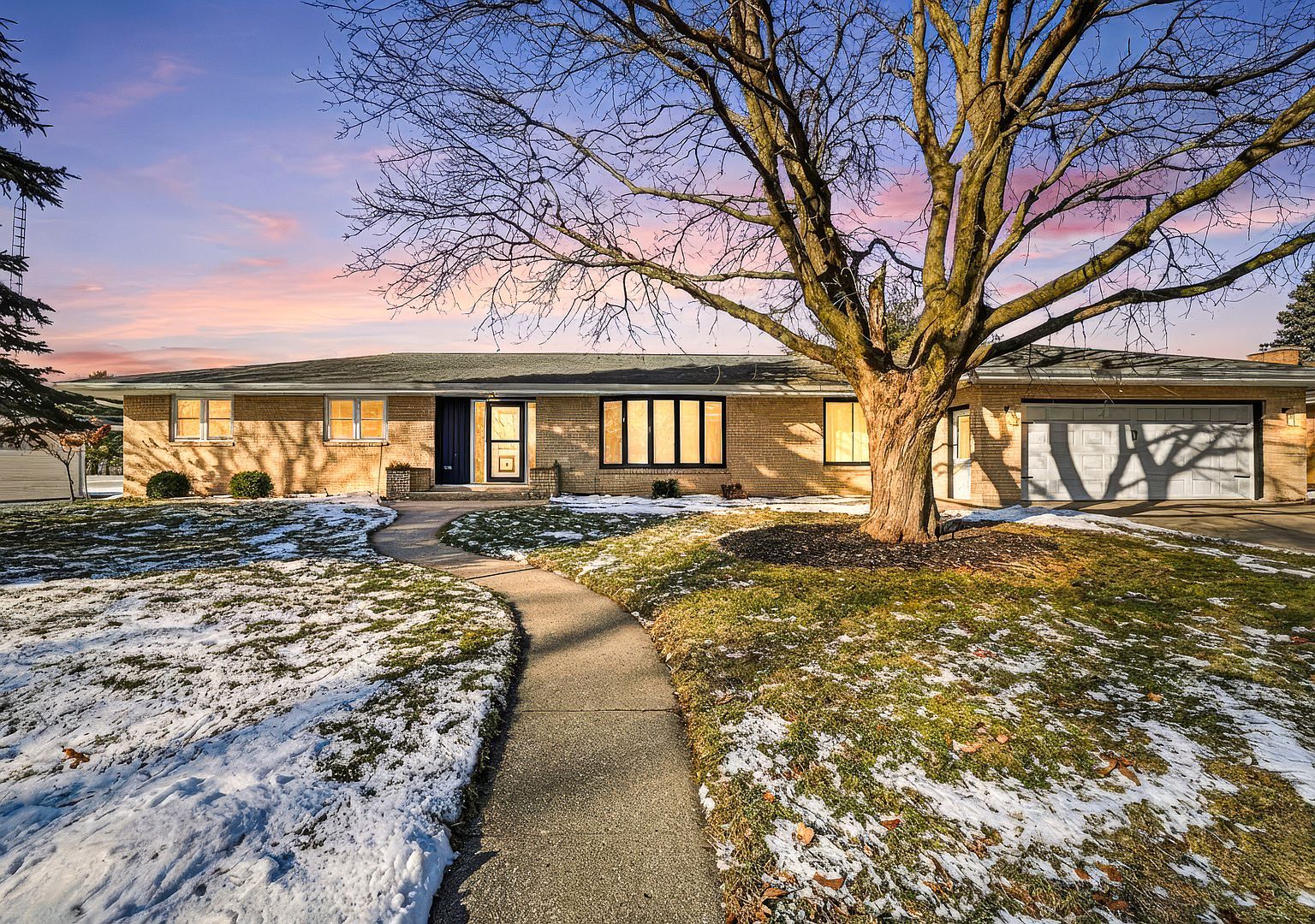 126 Shirley Ave Rochelle, IL 61068 - Thumbnail 2