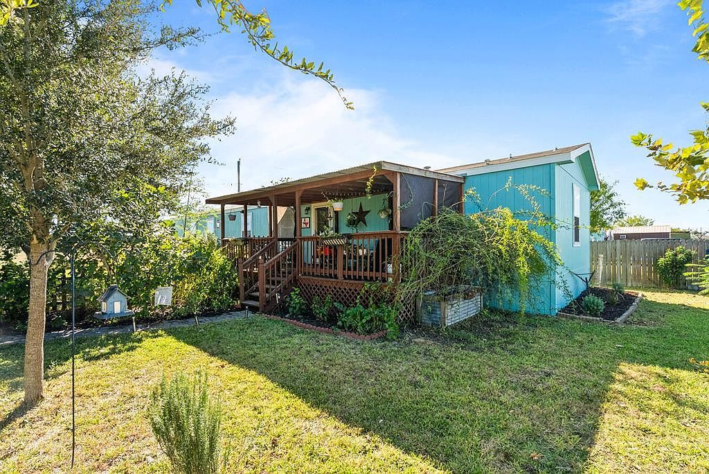 140 Bermuda Dr Rockport, TX 78382 - Thumbnail 2