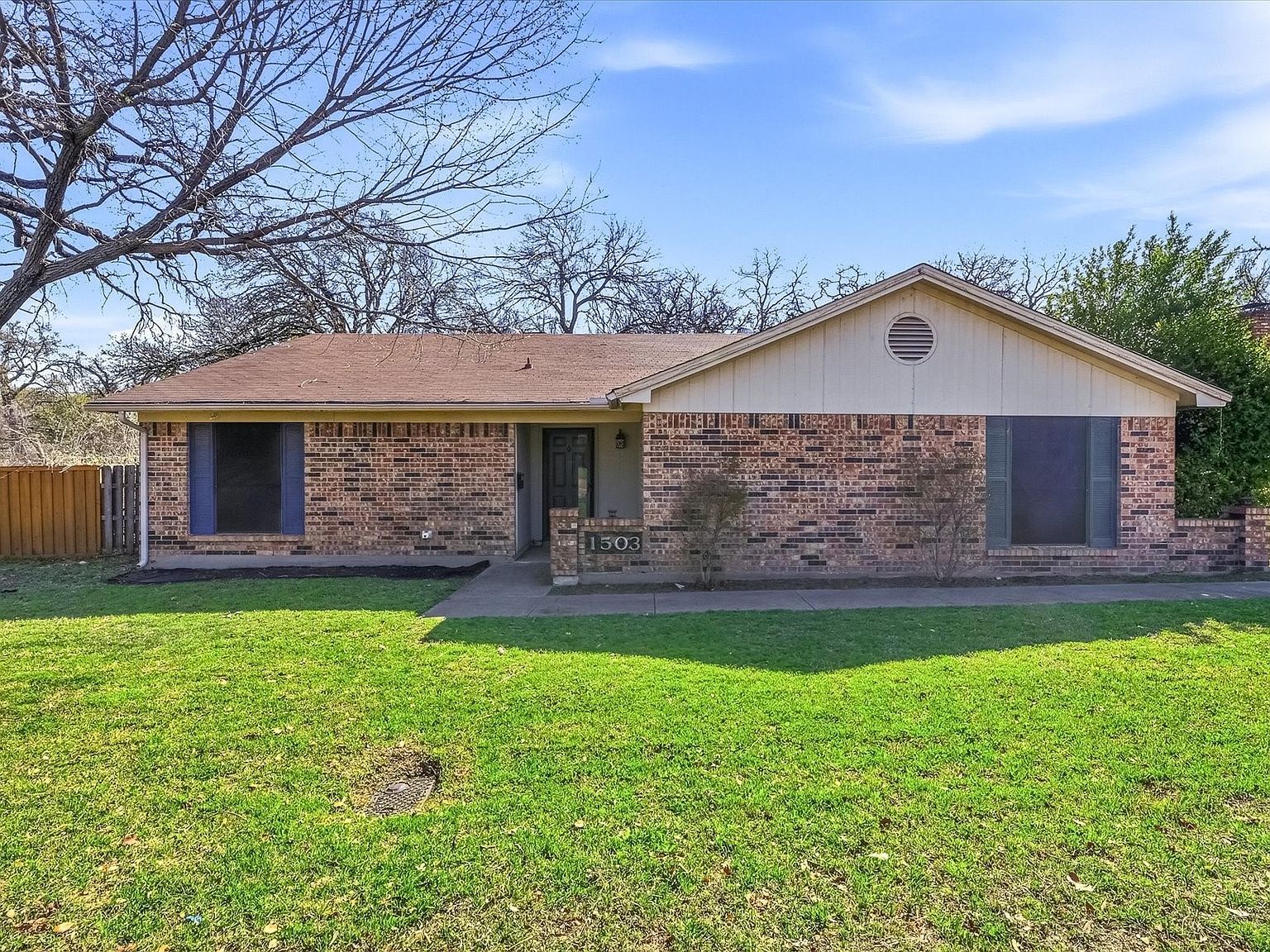 1503 N Fielder Rd Arlington, TX 76012  | Single Family