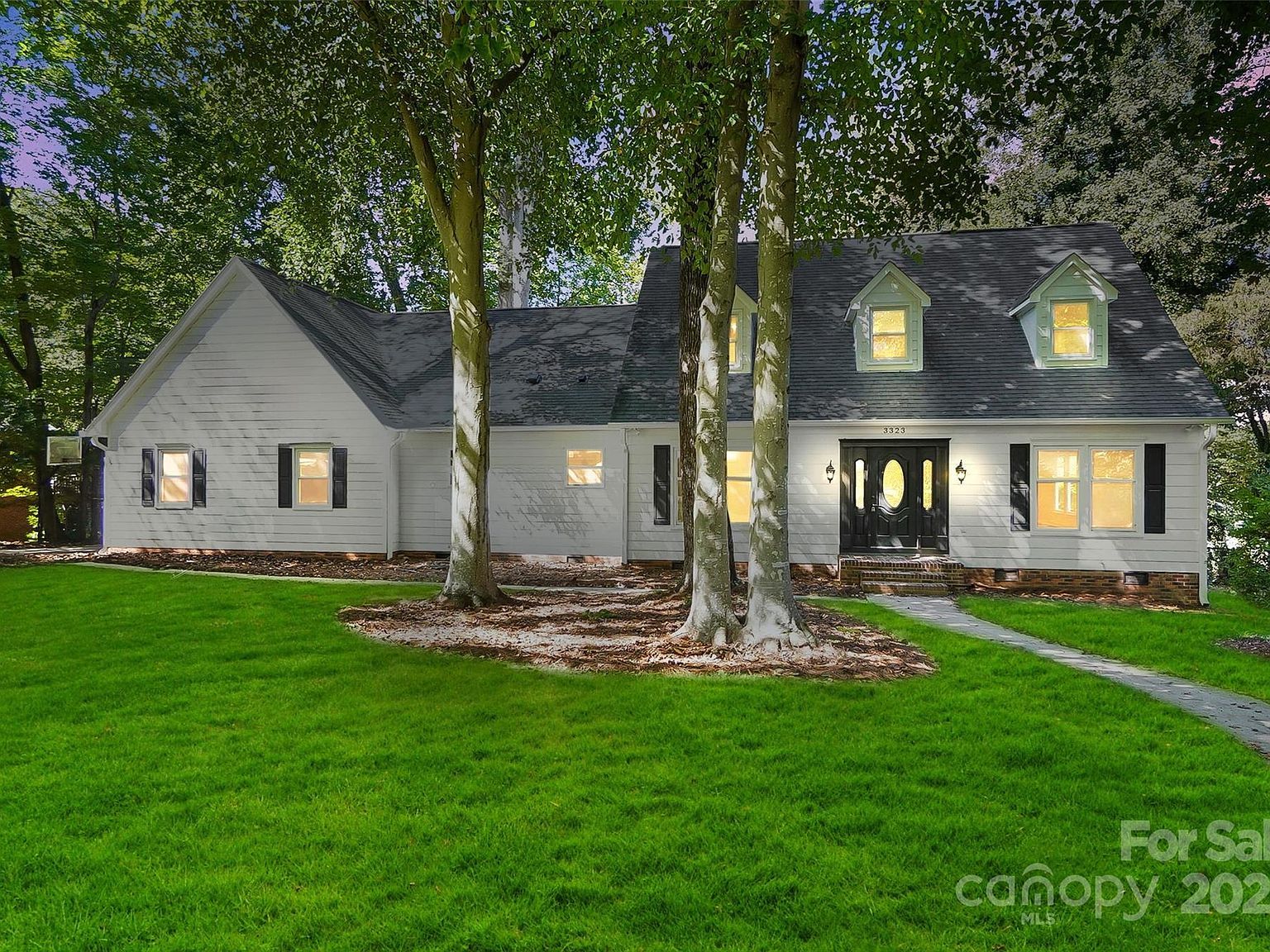 3323 Lincoln Ln Gastonia, NC 28056 - Thumbnail 2