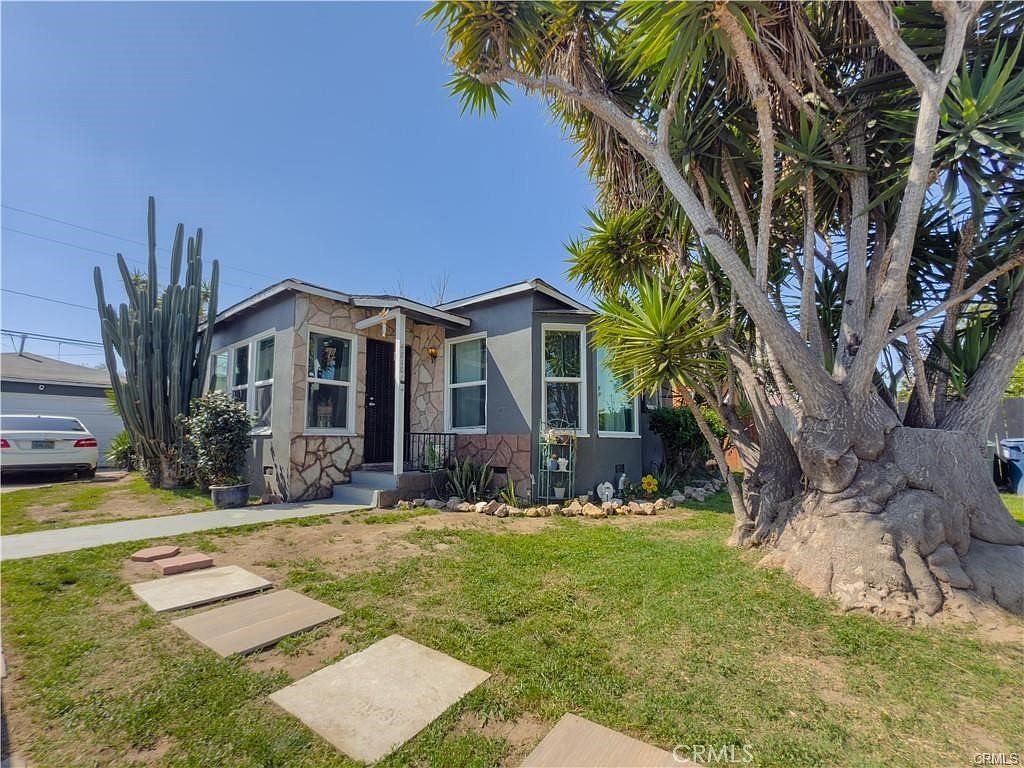 4810 E San Luis St Compton, CA 90221 - Thumbnail 2