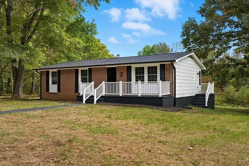 1092 Neals Corner Rd Clover, VA 24534 - Thumbnail 2