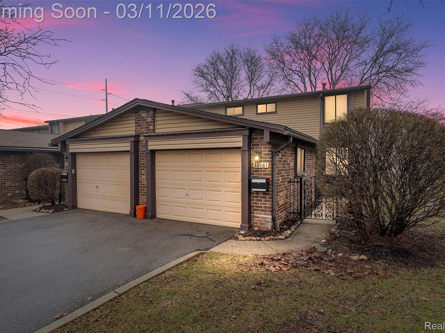 32161 W Twelve Mile Rd Farmington, MI 48334 - Thumbnail 2