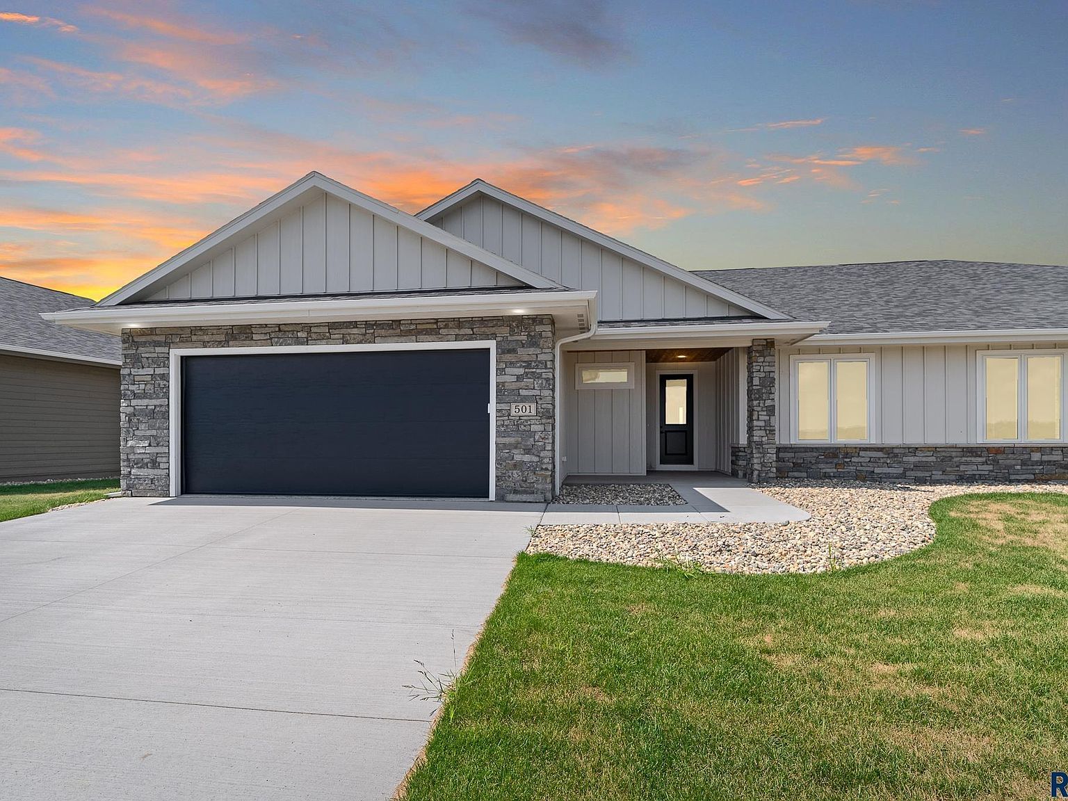 501 N Wildcat Dr Sioux Falls, SD 57110 - Thumbnail 2