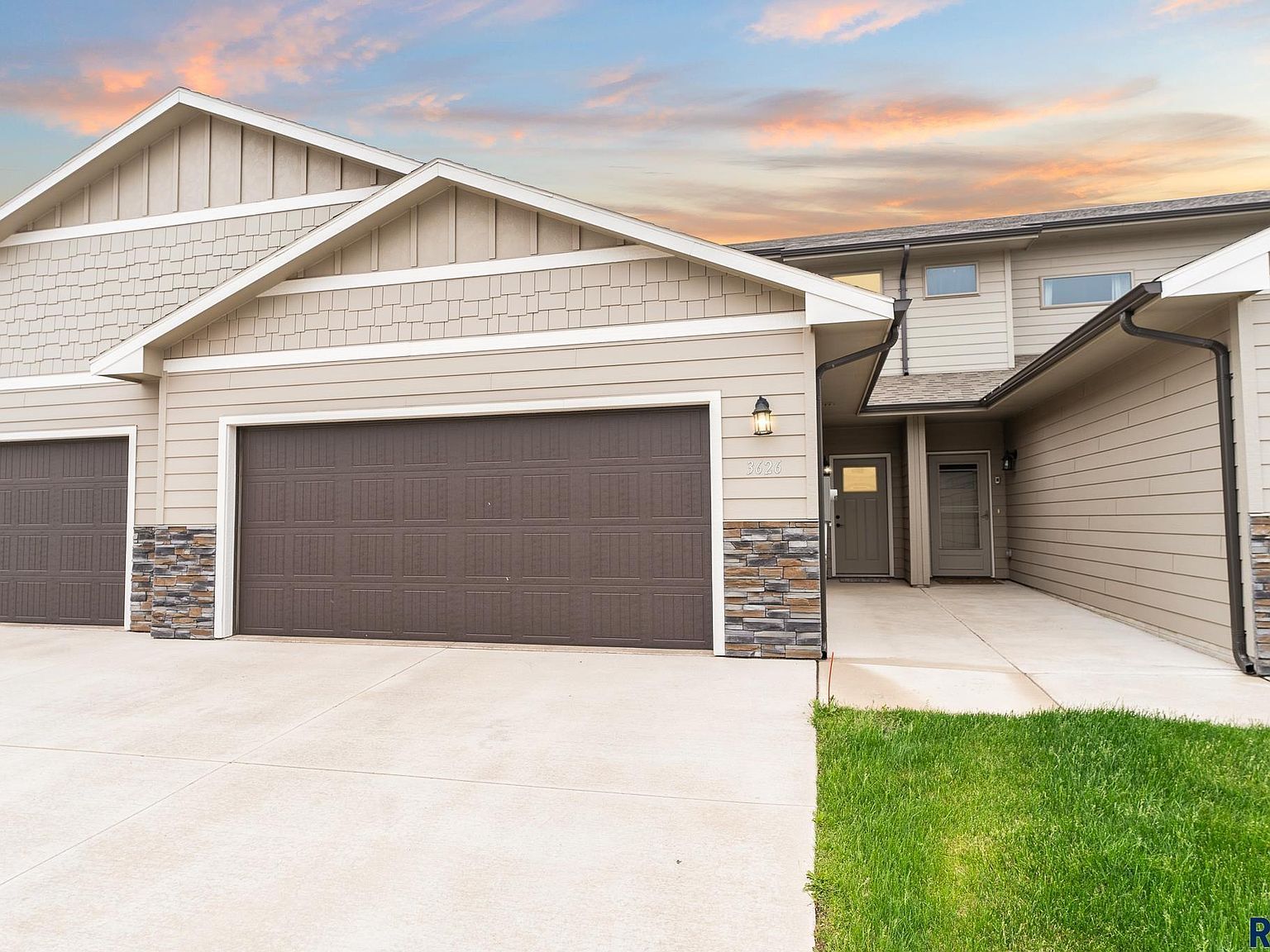 3626 E Siasconset Pl Sioux Falls, SD 57108 - Thumbnail 2