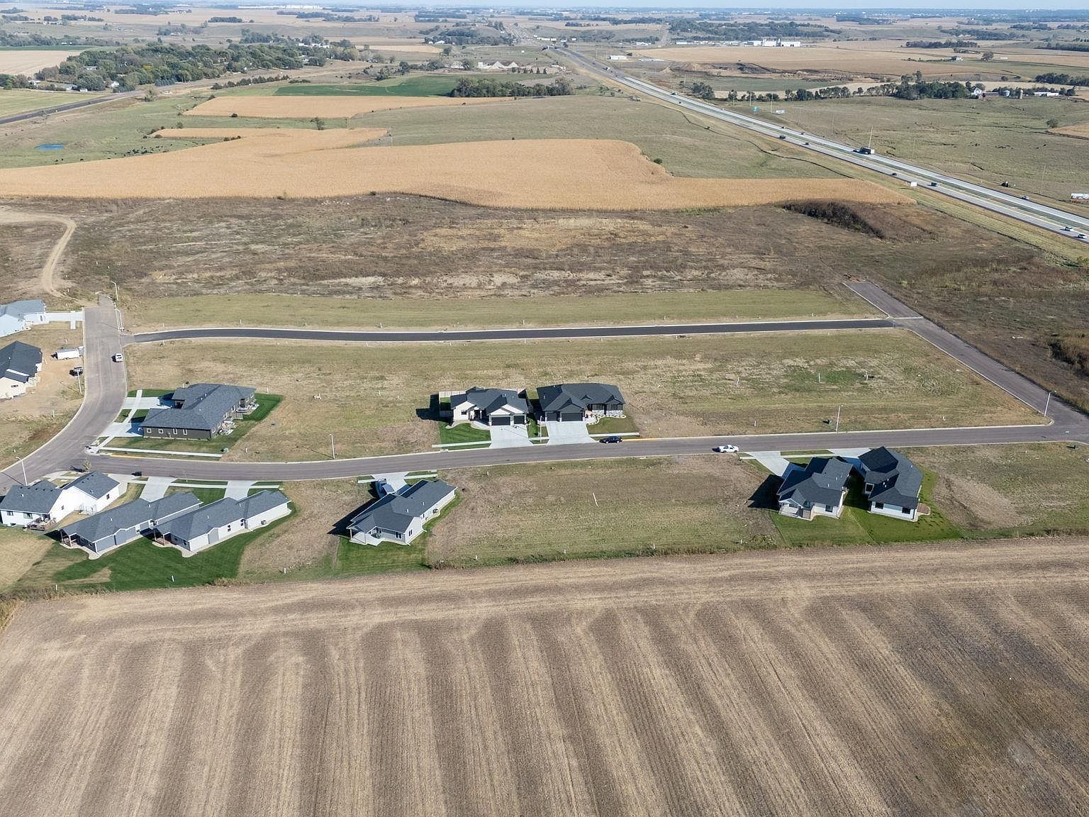 902 Tortuga Ave Hartford, SD 57033 - Thumbnail 2