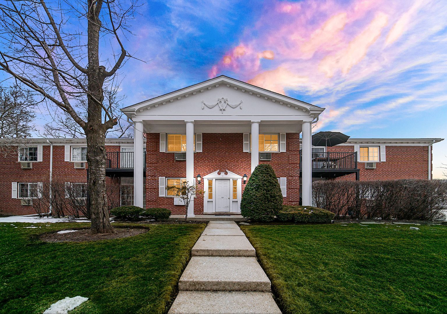 101 N Lincoln Ln APT 2A Arlington Heights, IL 60004 - Thumbnail 2