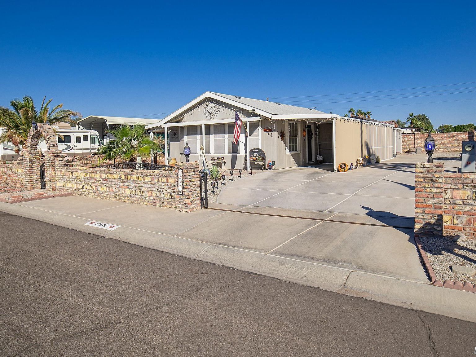 12576 E 44th Dr Yuma, AZ 85367 - Thumbnail 2