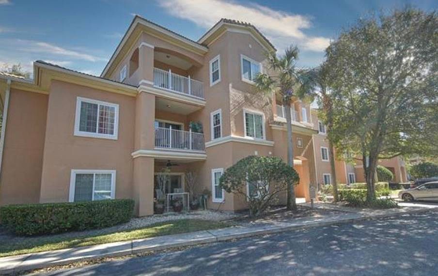 615 Fairway Dr APT 101 Saint Augustine, FL 32084  | Condominium