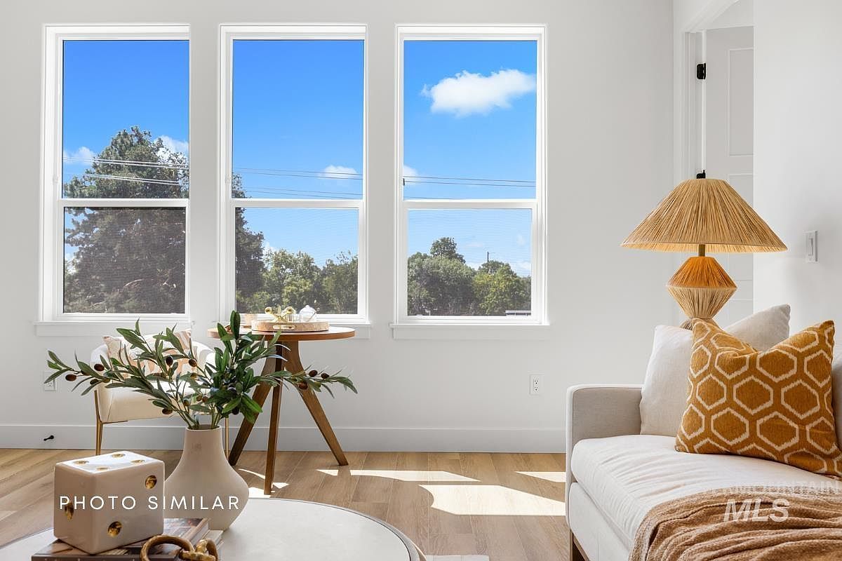 55 E State St #203 Eagle, ID 83616 - Thumbnail 2