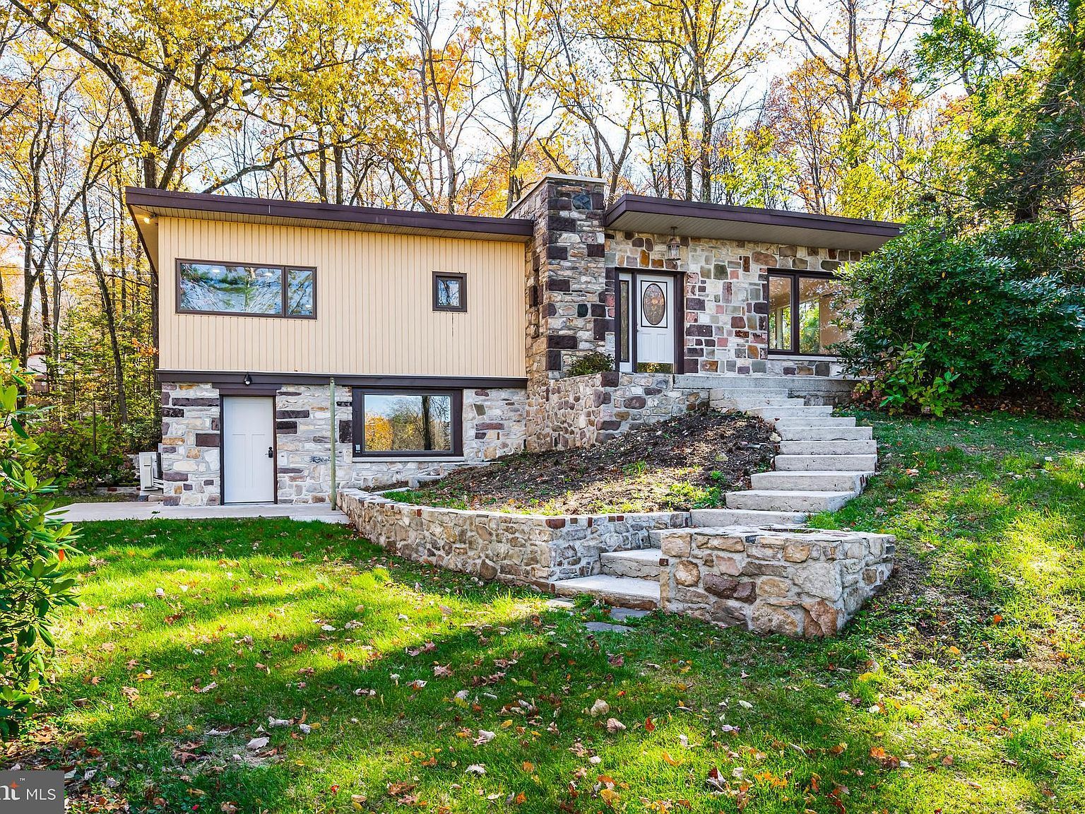 3211 Pricetown Rd Fleetwood, PA 19522 - Thumbnail 2