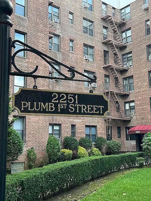 2251 Plumb 1 St #5G Brooklyn, NY 11229 - Thumbnail 2