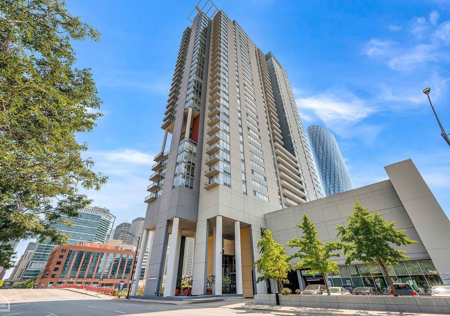 737 W Washington Blvd APT 1208 Chicago, IL 60661 - Thumbnail 2