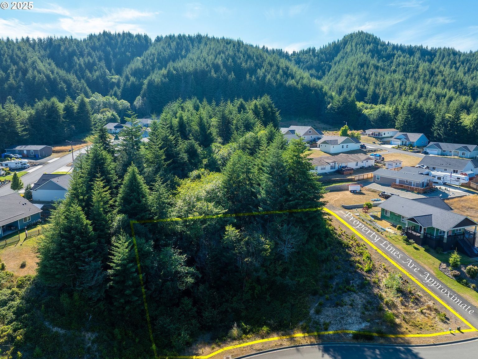 230 Foxglove Way #35 Reedsport, OR 97467 - Thumbnail 2