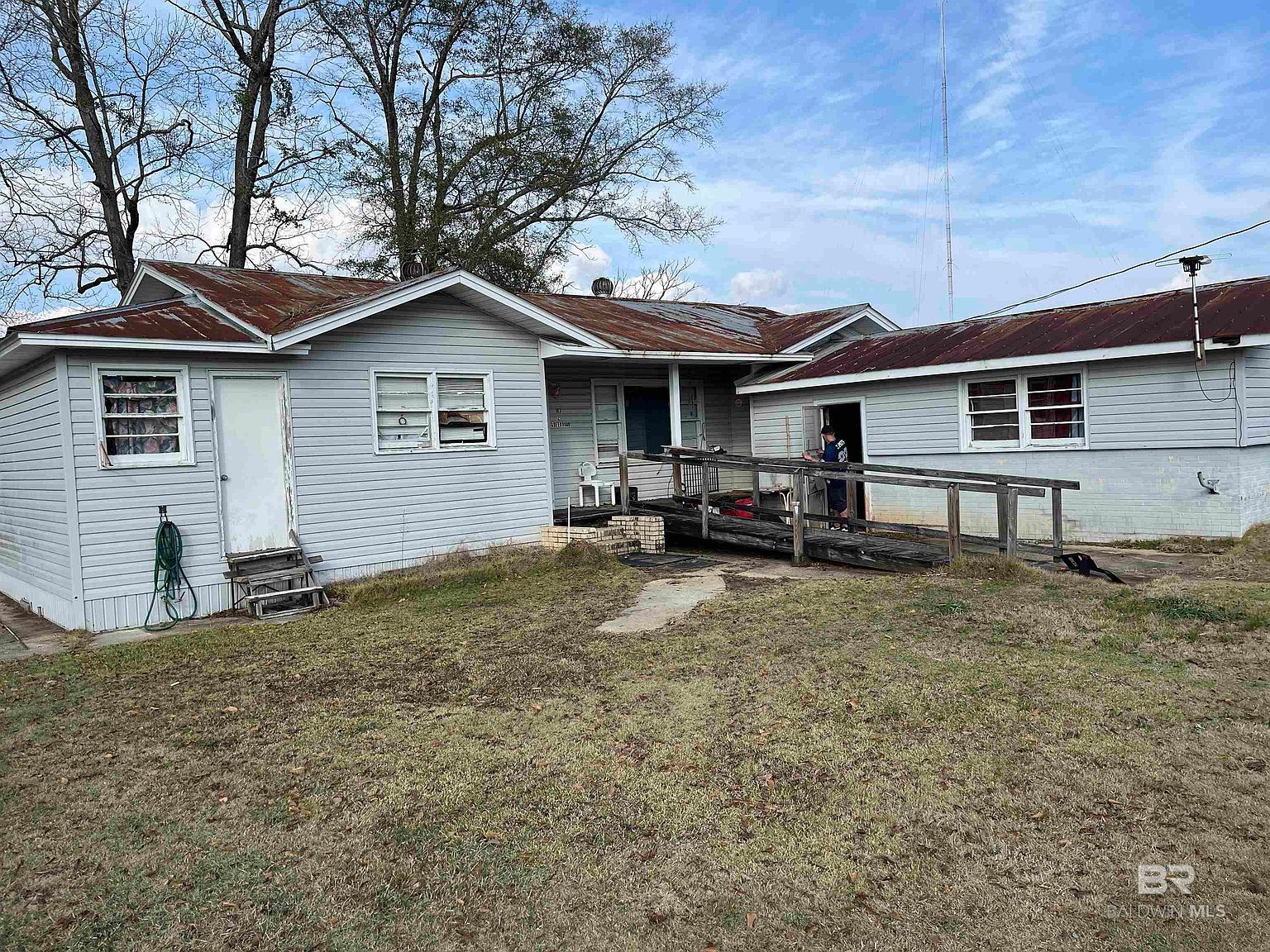 107 Avenue A Atmore, AL 36502 - Thumbnail 2