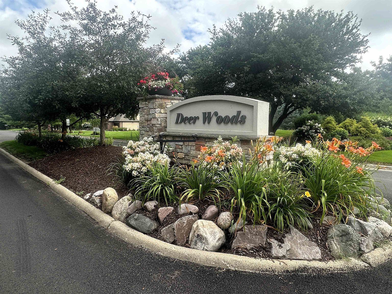 5048 Smokethorn Trl Belvidere, IL 61008 - Thumbnail 2