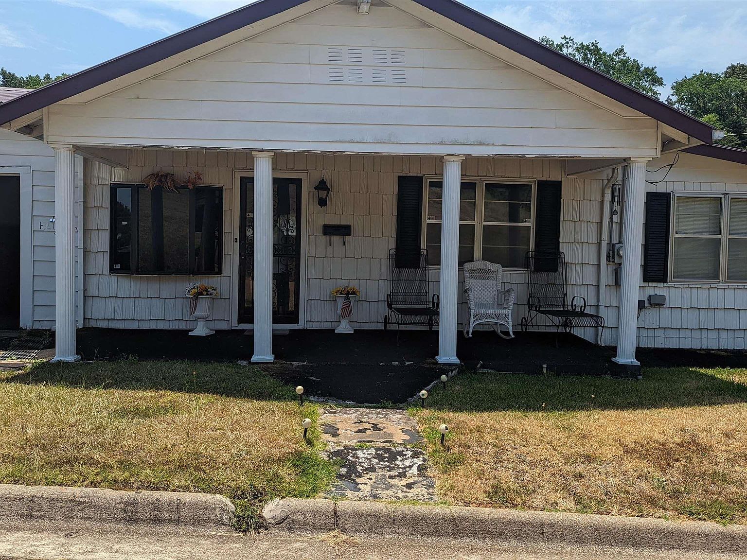 141 Hildreth St Camden, AR 71701 - Thumbnail 2