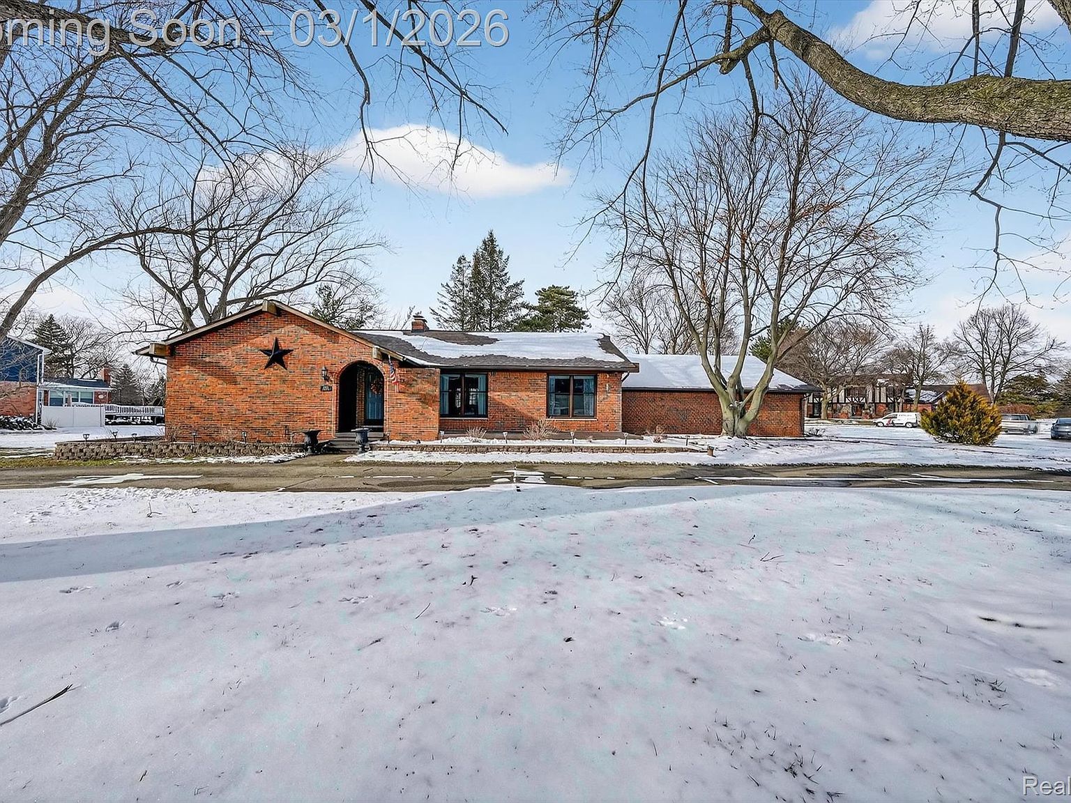 5397 Sutton Pl Grand Blanc, MI 48439 - Thumbnail 2