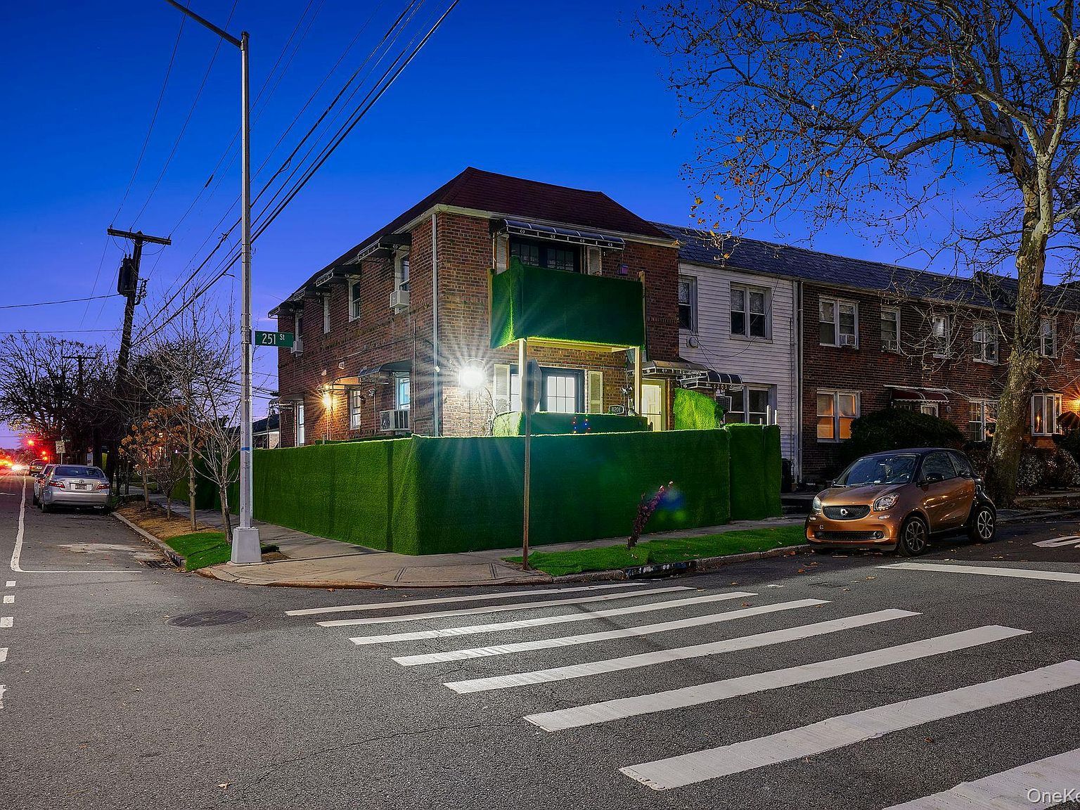 8201 251st St Jamaica, NY 11426 - Thumbnail 2