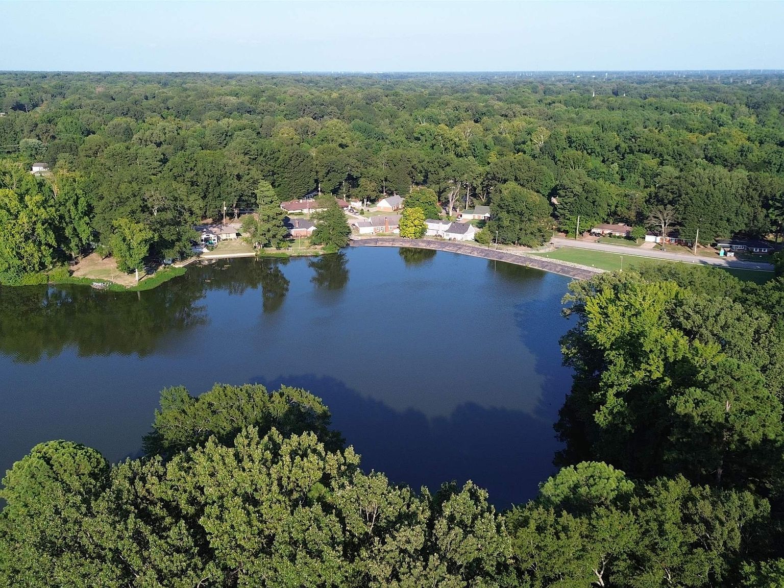 2869 Dumbarton Oaks Dr Memphis, TN 38127 - Thumbnail 2