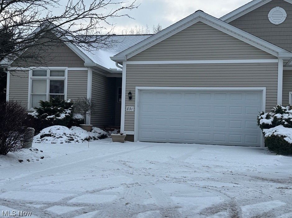 891 Stonewater Dr Kent, OH 44240 - Thumbnail 2