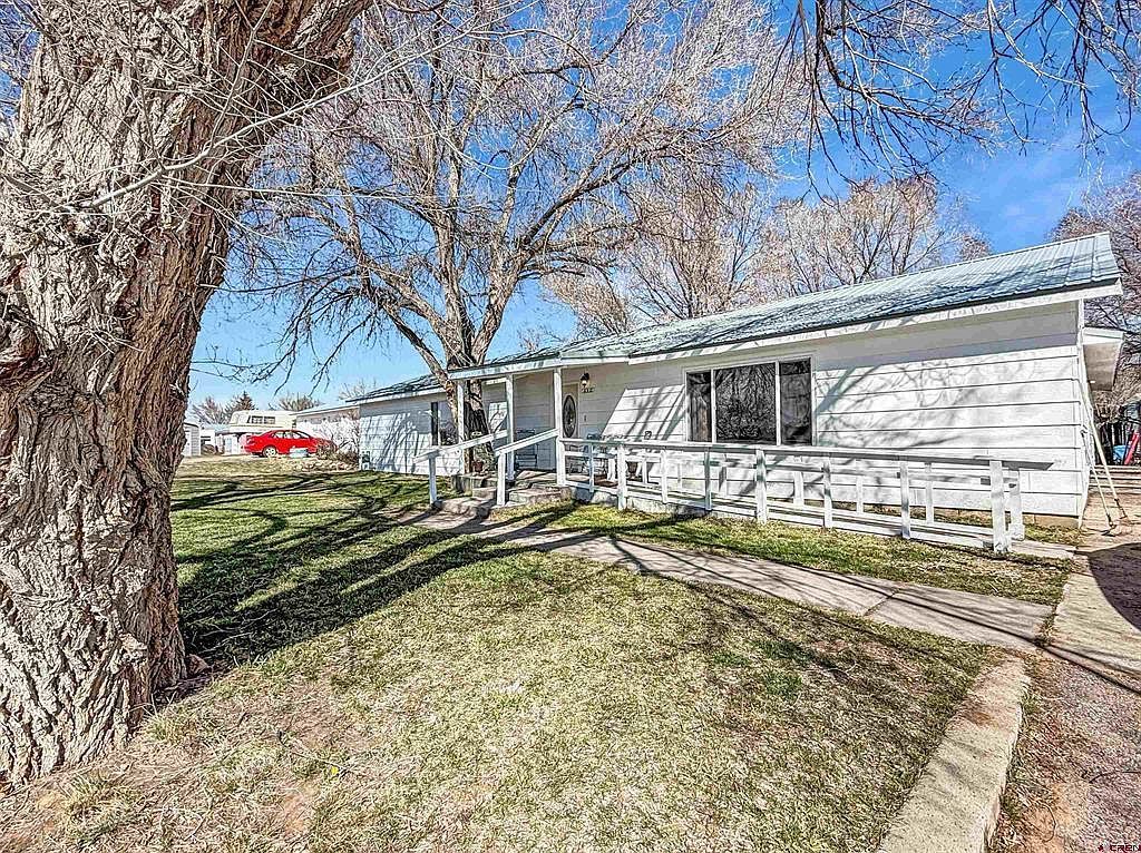 412 W 1st St Dove Creek, CO 81324 - Thumbnail 2