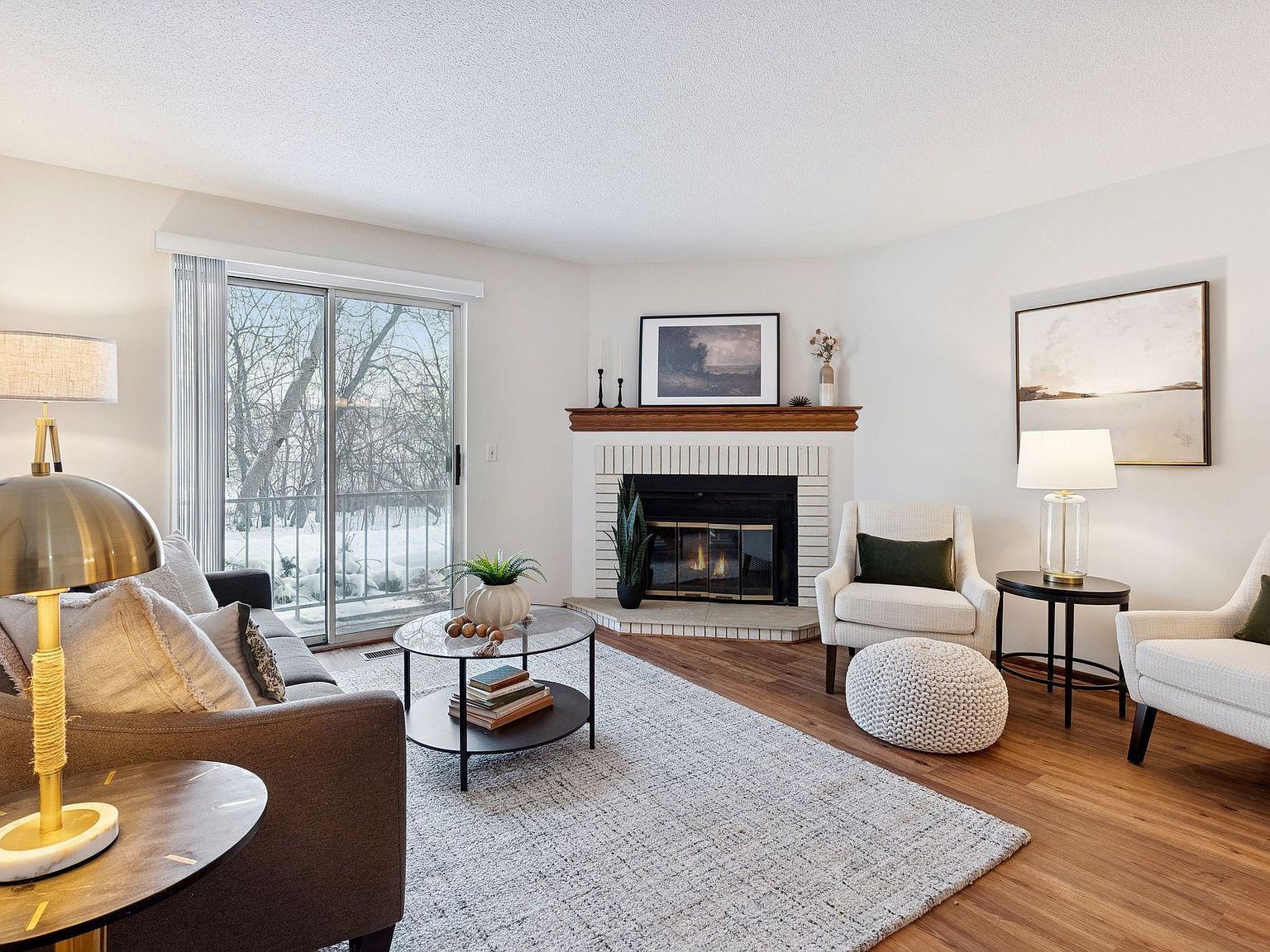 2250 Benson Ave APT H Saint Paul, MN 55116 - Thumbnail 2