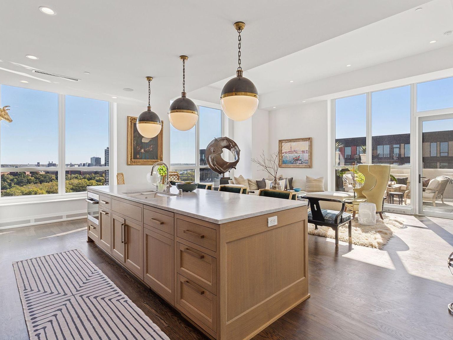1111 W River Pkwy #15E Minneapolis, MN 55415 | Condominium