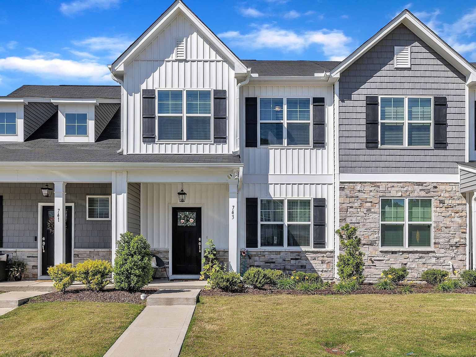 743 Hadstock Path Zebulon, NC 27597 - Thumbnail 2