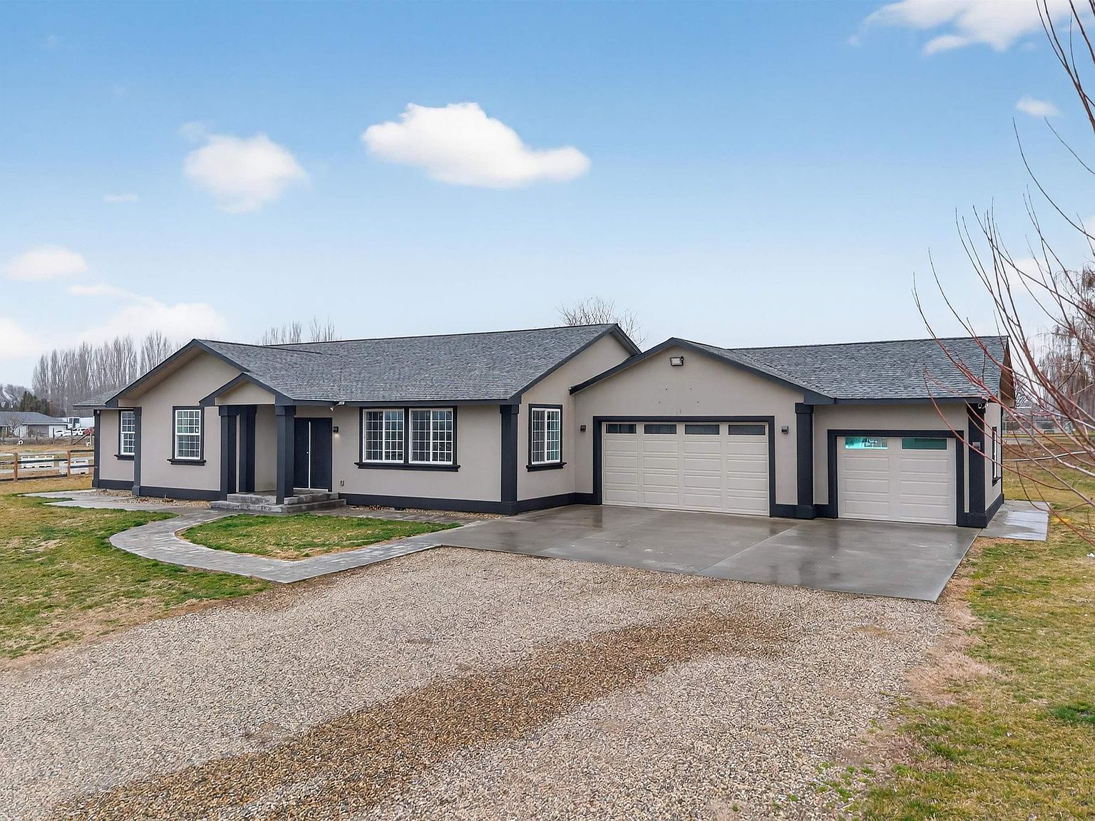 2135 Ray Rd Sunnyside, WA 98944 - Thumbnail 2