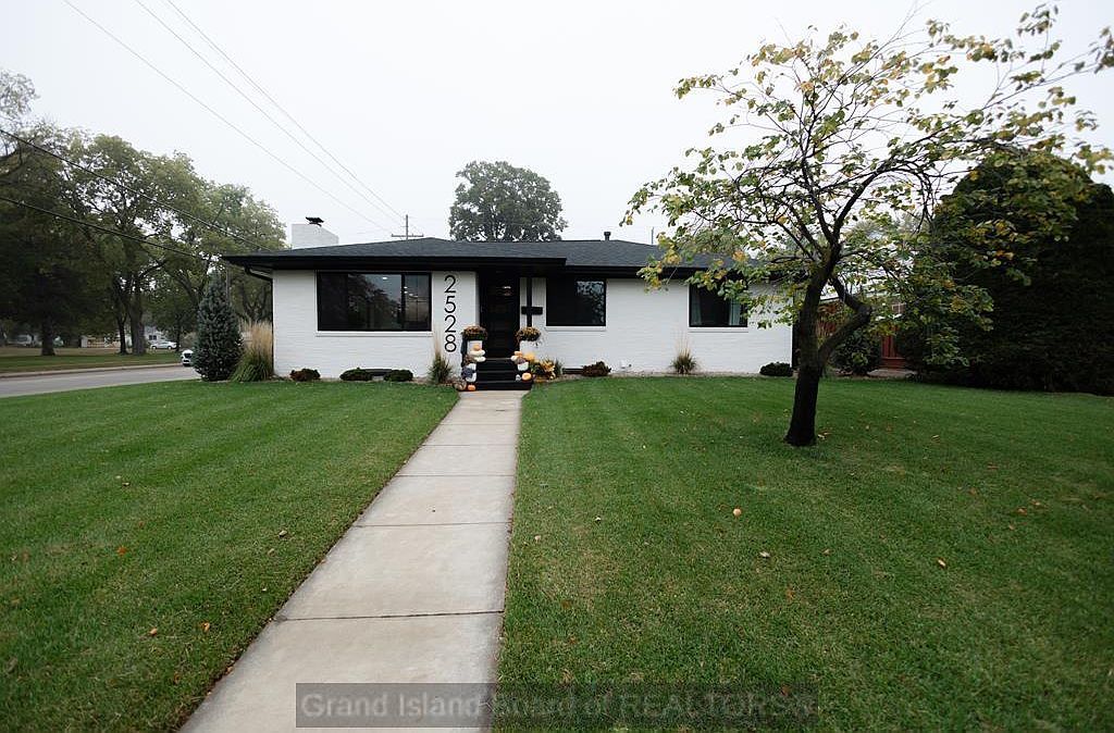 2528 W John St Grand Island, NE 68803 - Thumbnail 2