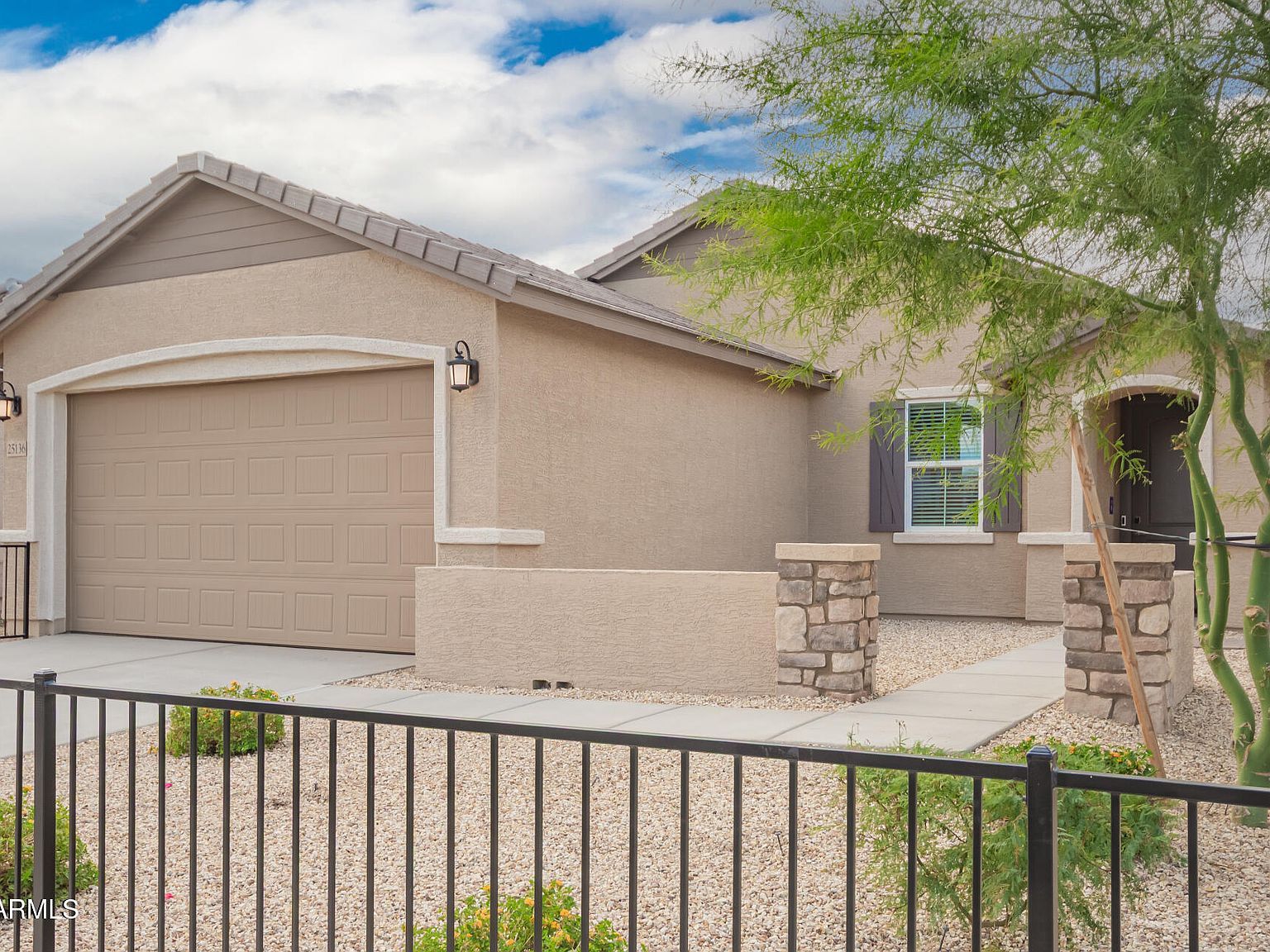 25136 N 150th Ln #MHFART Surprise, AZ 85387 - Thumbnail 2