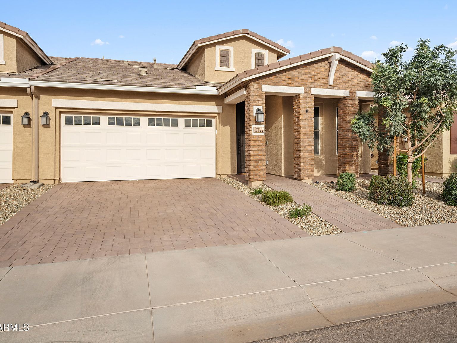 17122 W Artemisa Ave Surprise, AZ 85387 - Thumbnail 2