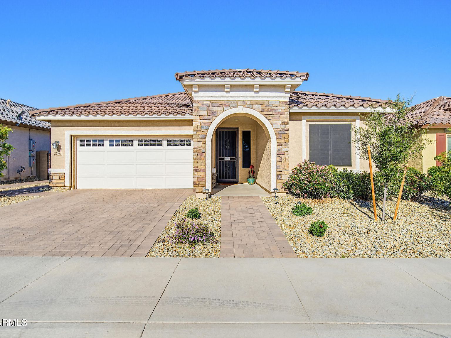 25164 N 173rd Dr Surprise, AZ 85387 - Thumbnail 2