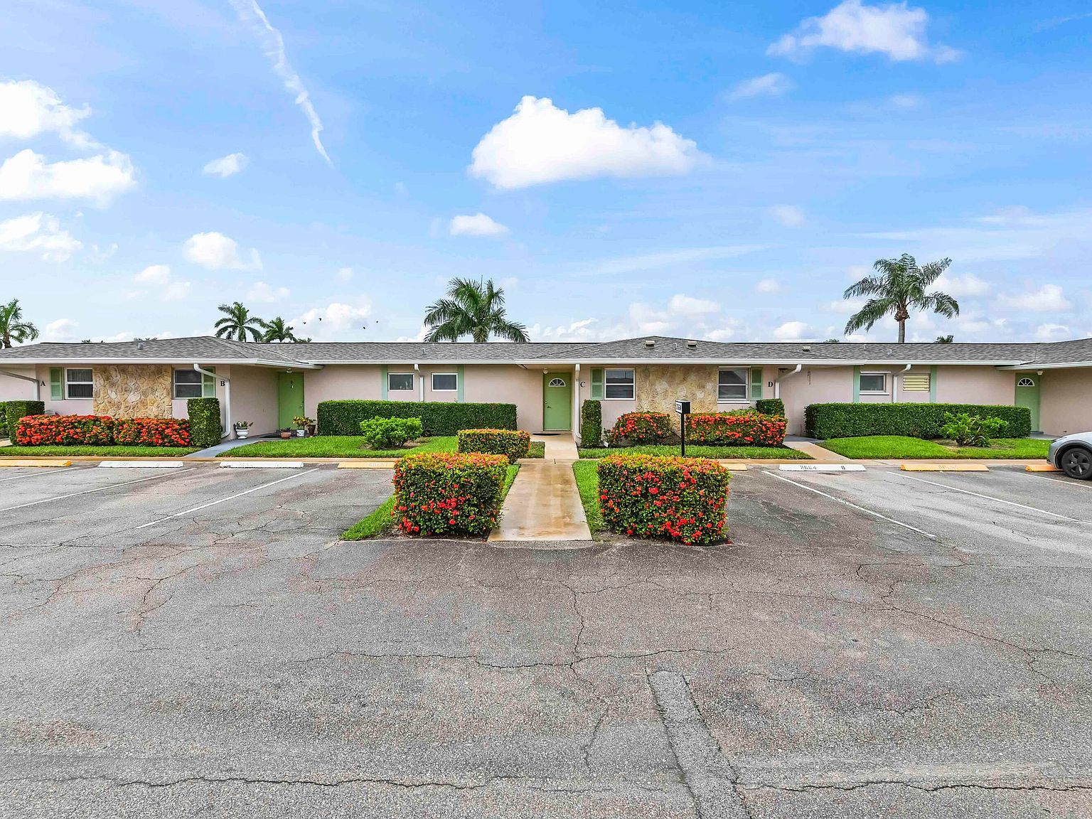 2664 Dudley Dr E APT F West Palm Beach, FL 33415 - Thumbnail 2