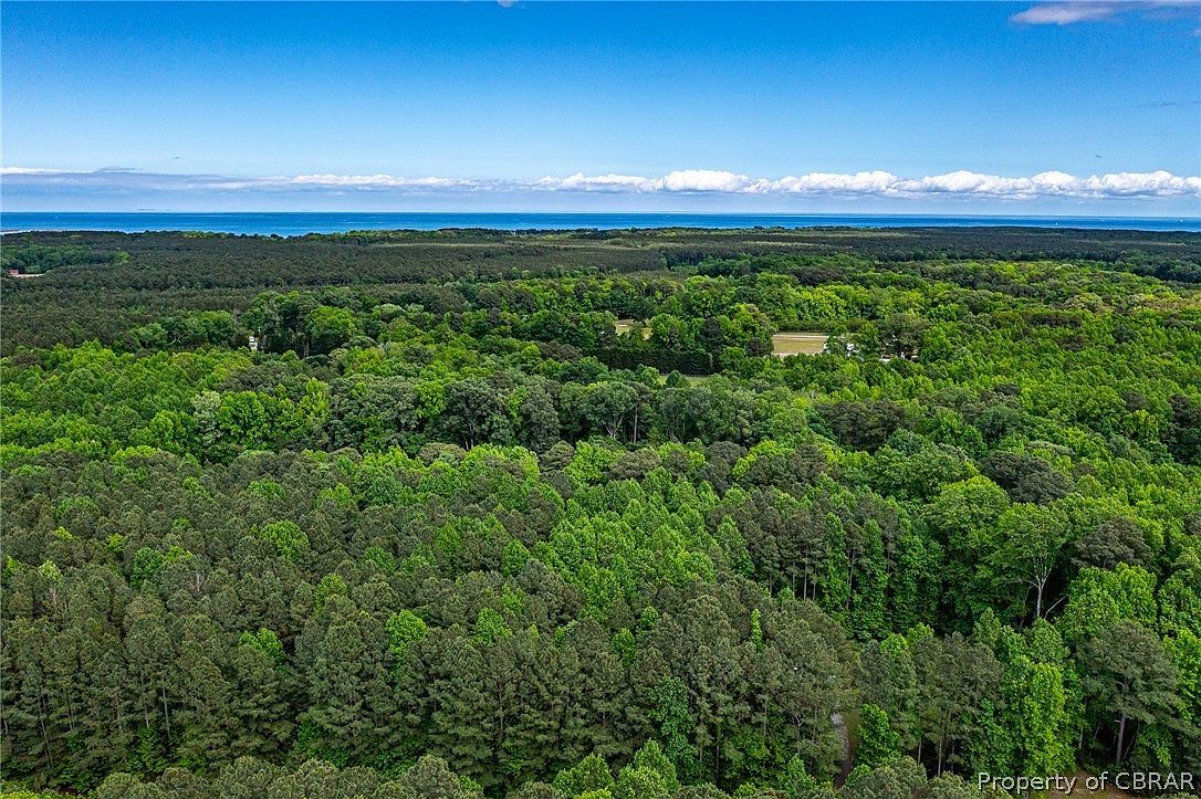 14 Indian Pointe Dr Kilmarnock, VA 22482 - Thumbnail 2