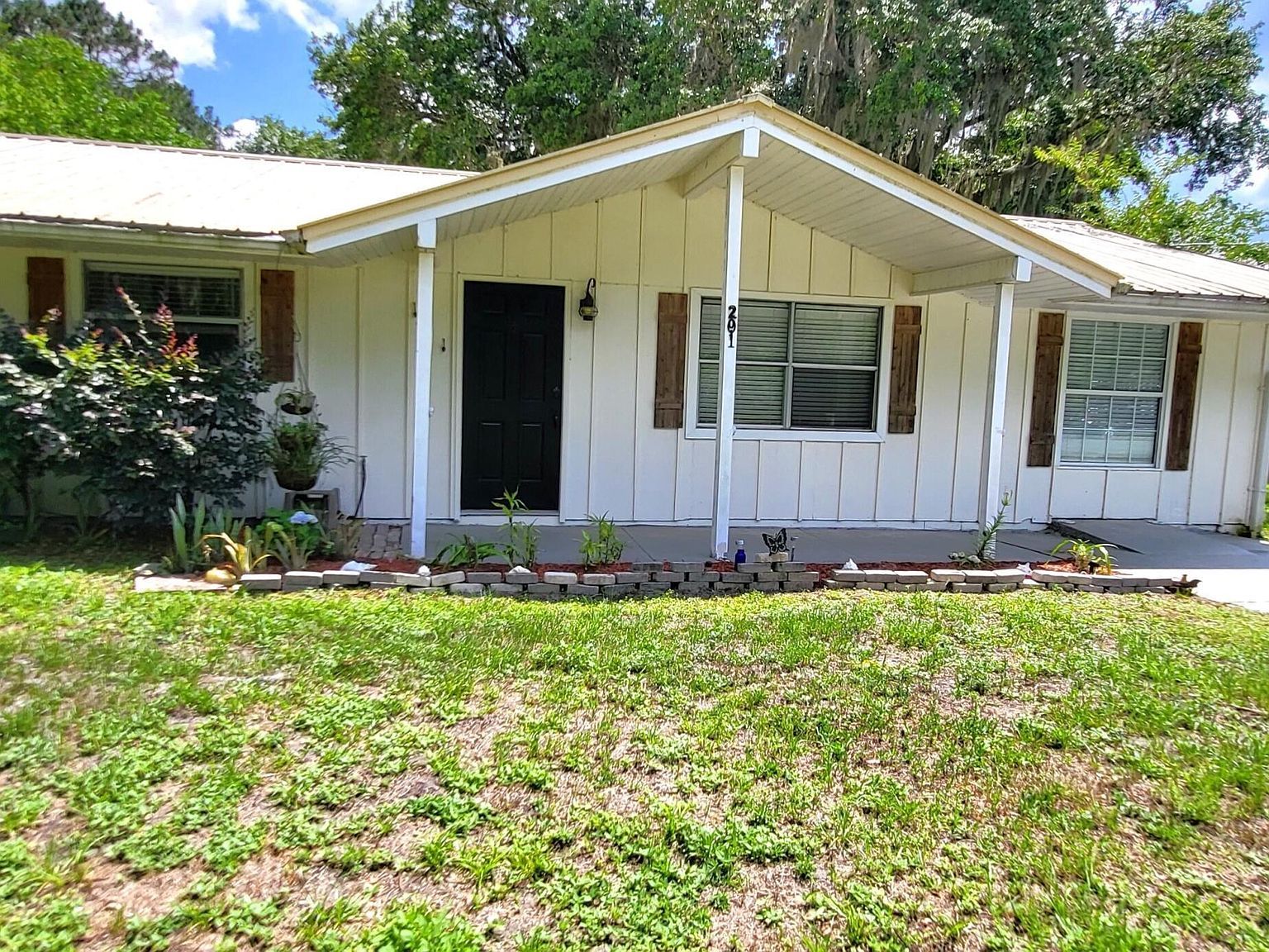 201 Harbor Dr Palatka, FL 32177 - Thumbnail 2