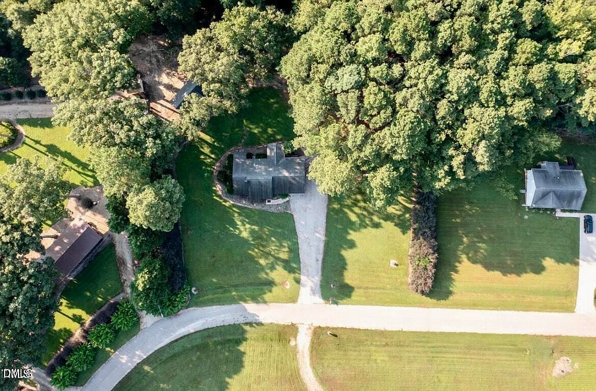 10748 Patrician Way Zebulon, NC 27597 - Thumbnail 2