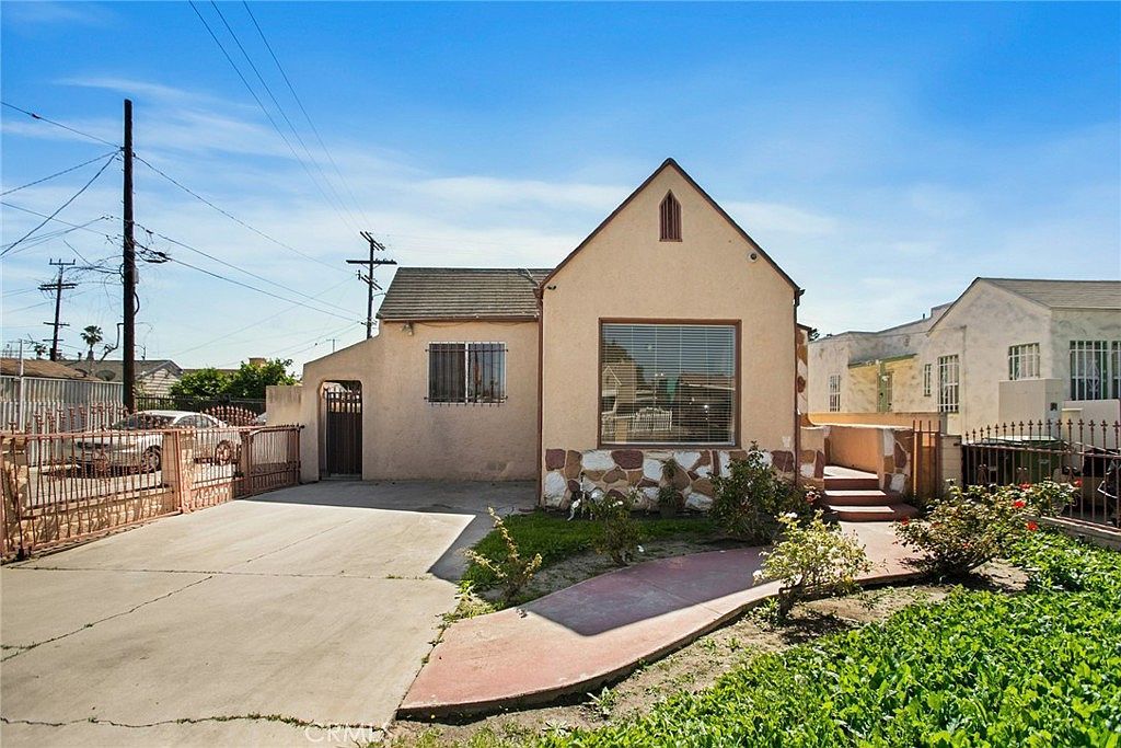 514 W 102nd St Los Angeles, CA 90044  | Single Family