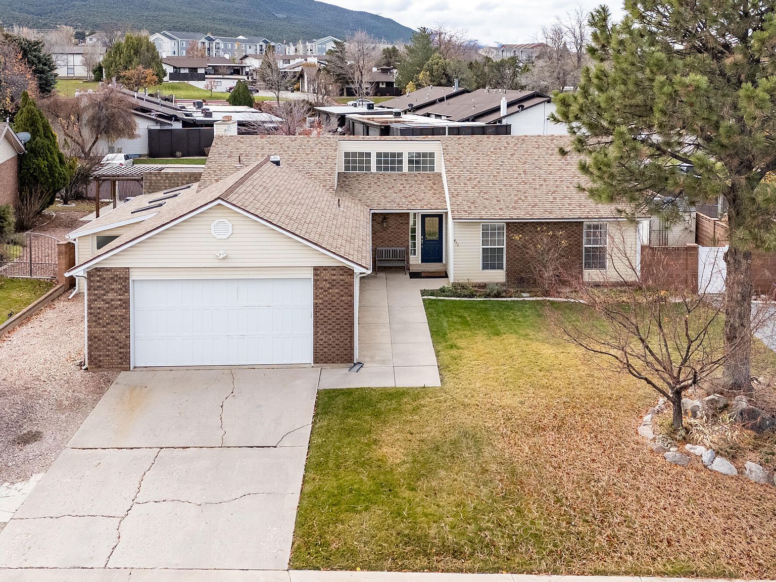 872 Cedarwood Ln Cedar City, UT 84720 - Thumbnail 2