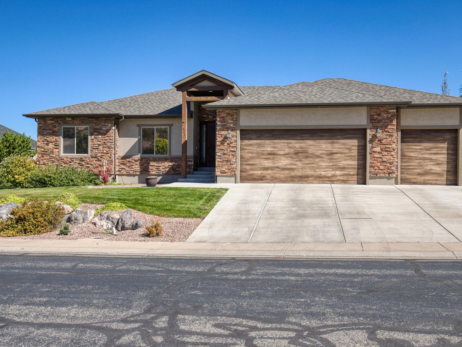 1938 N Ashdown Forest Rd Cedar City, UT 84721 - Thumbnail 2