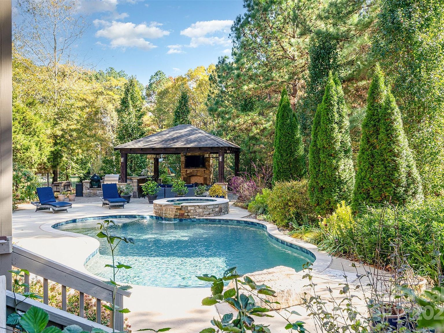 208 Pumpkin Seed Ct Matthews, NC 28104 - Thumbnail 2