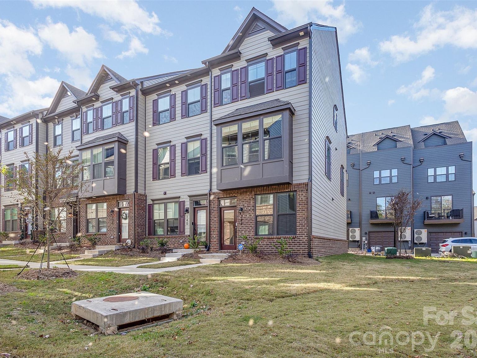 144 Millsbee Ln Charlotte, NC 28205 - Thumbnail 2