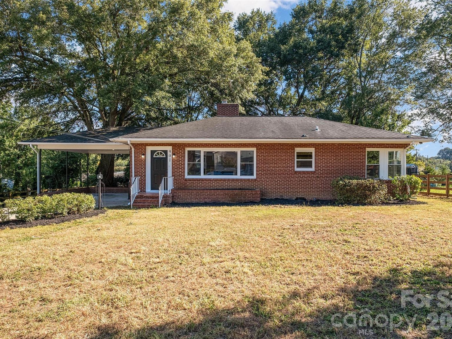 901 W Elm St Shelby, NC 28150 - Thumbnail 2