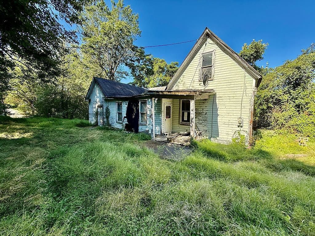 54 State St Beech Bottom, WV 26030 - Thumbnail 2