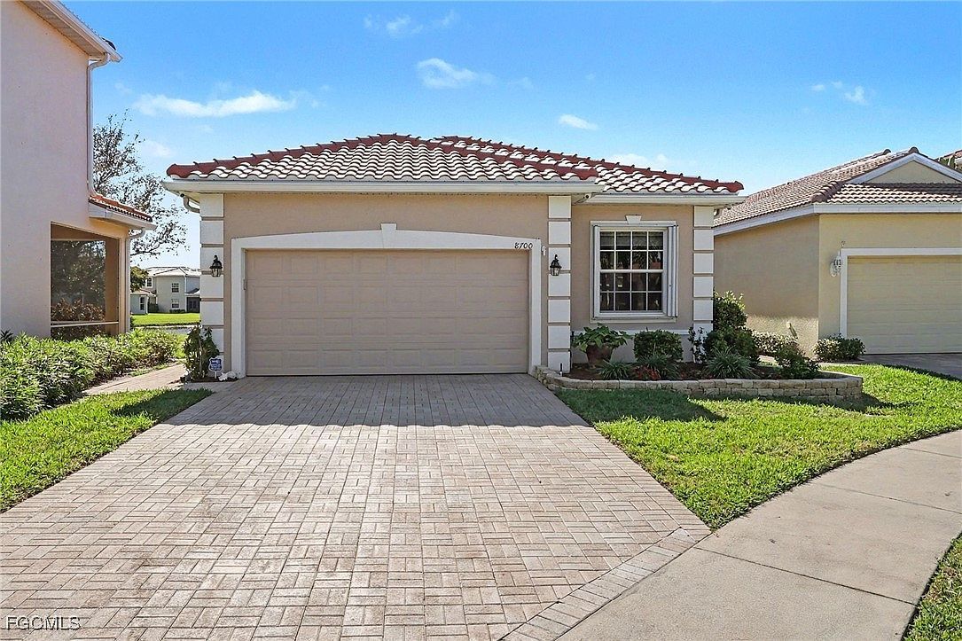 8700 Spring Mountain Way Fort Myers, FL 33908 - Thumbnail 2