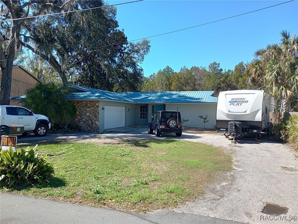 12 Palm Dr Yankeetown, FL 34498 - Thumbnail 2