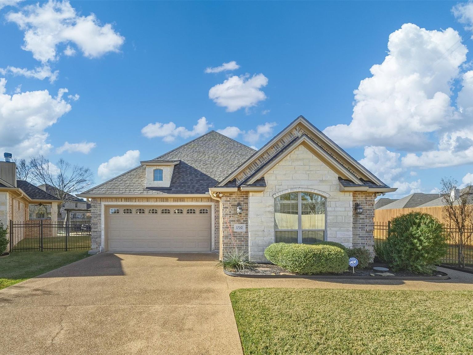 1700 Lakeshore (pvt) Ct College Station, TX 77845 - Thumbnail 2